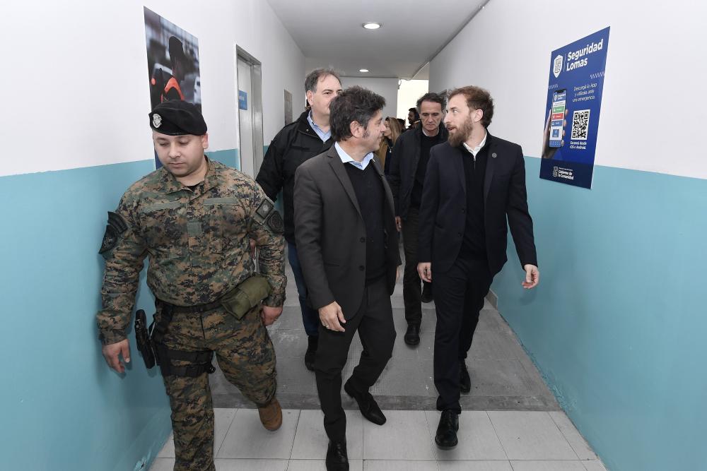 Kicillof inauguró una base de la UTOI en Lomas de Zamora