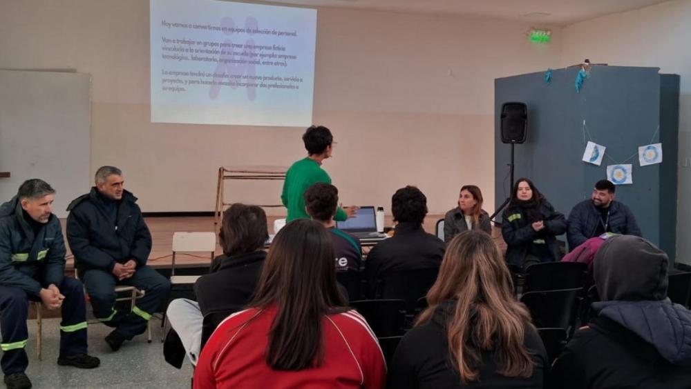 Oxbow Argentina brindó talleres de empleabilidad a estudiantes de escuelas técnicas de Ensenada y Berisso