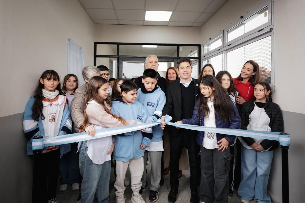 Kicillof inauguró la obra de ampliación y puesta en valor de la Escuela Primaria N°41