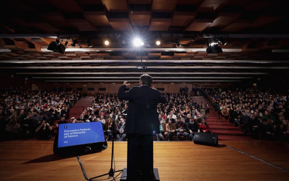 Kicillof: “Argentina necesita una estrategia de desarrollo”