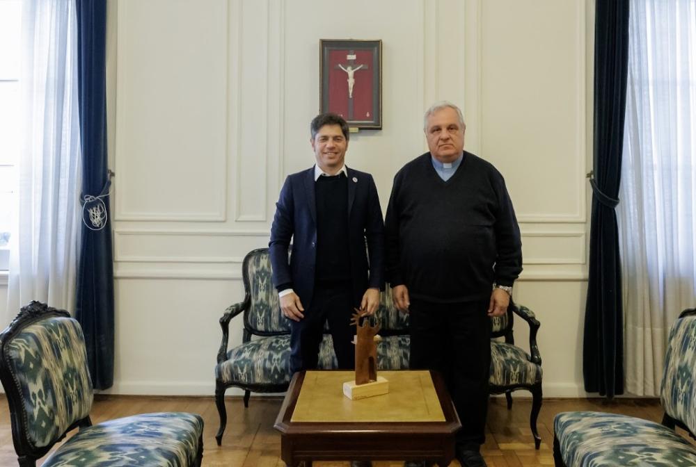 Kicillof se reunió con el presidente de la Conferencia Episcopal Argentina para organizar la visita del Papa León XIV a la Provincia