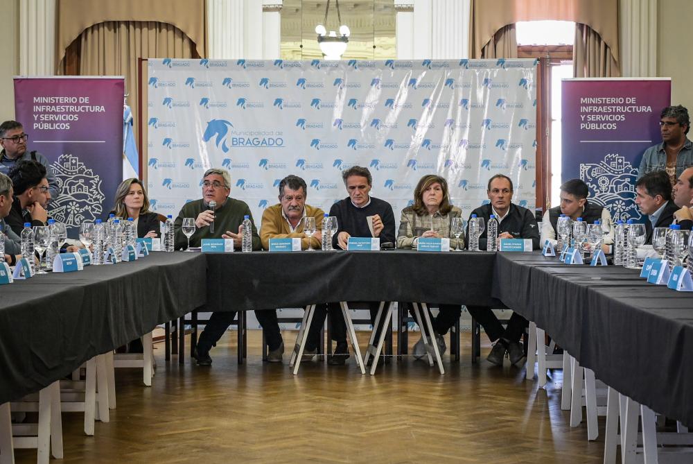 Rodríguez encabezó una reunión del Comité de Cuenca del Río Salado para coordinar acciones de prevención Rodríguez encabezó una reunión del Comité de Cuenca del Río Salado para coordinar acciones de prevención
